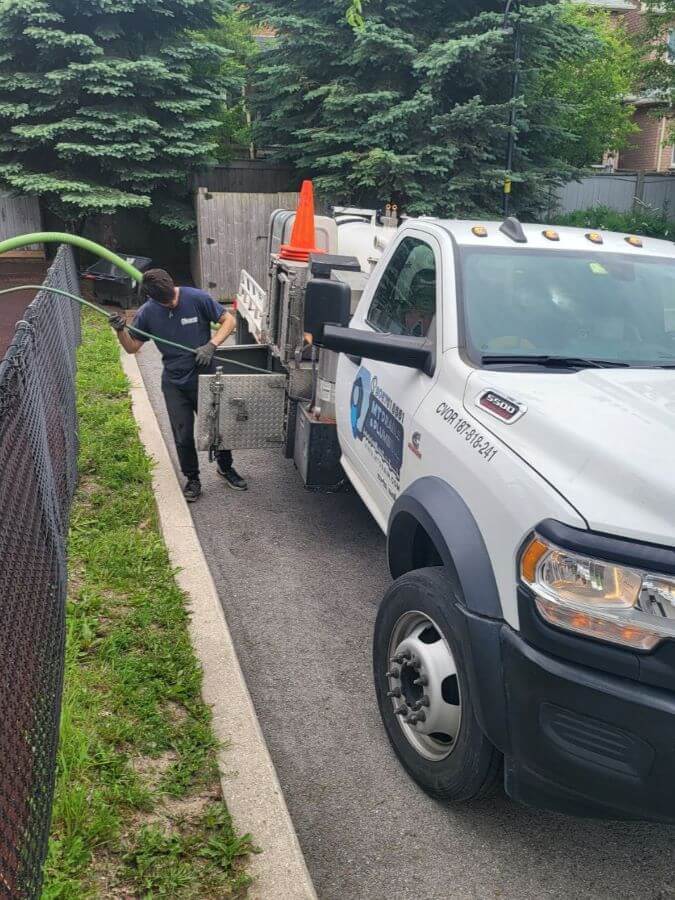 Catch basin cleaning in Scarborough
